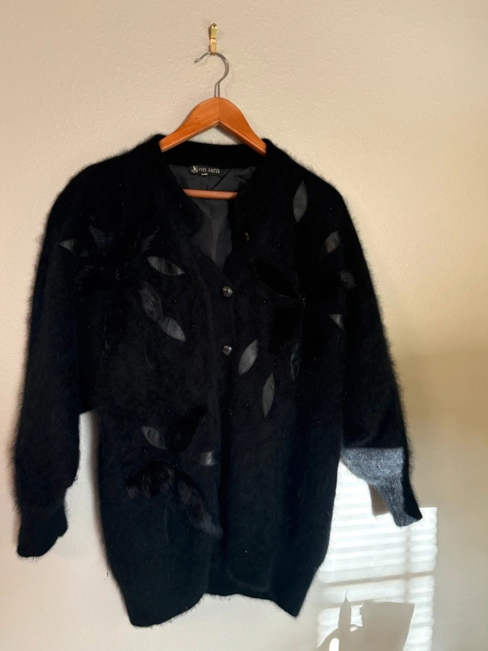 Vintage 80s Yvell Saitta 80% Angora Blend Cardigan